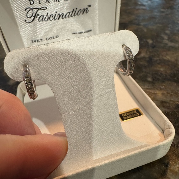 14K white gold and diamond huggie hoops - Picture 3 of 6